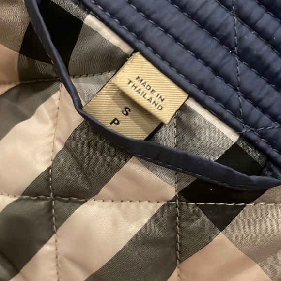 ❌SOLD❌ Burberry Quilted Collared Jacket - Picture 5 of 6